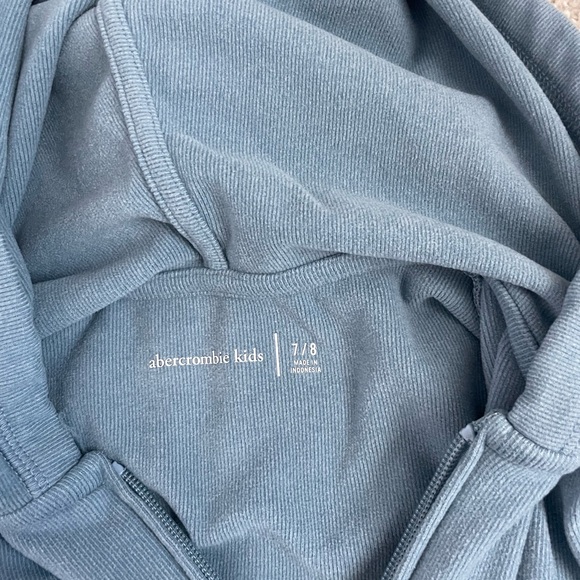 EUC Abercrombie hoodie - Picture 2 of 2